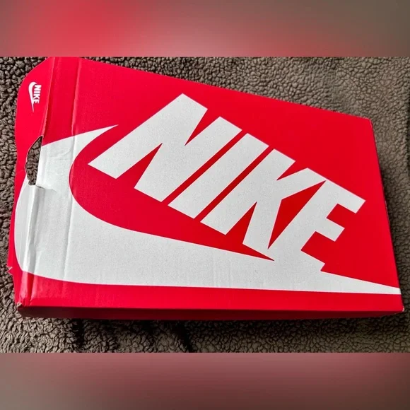 BNIB Nike Court Legacy Lift Women’s 8.5 - Picture 12 of 13